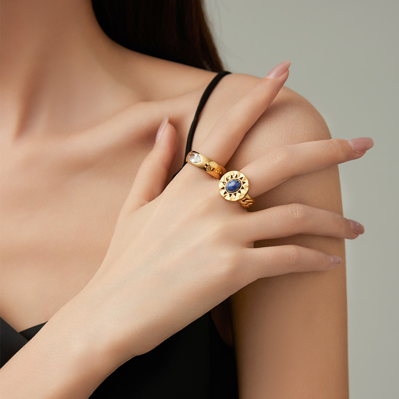 ODM OEM Price Gold Round Pearl Square Rings Factory R639