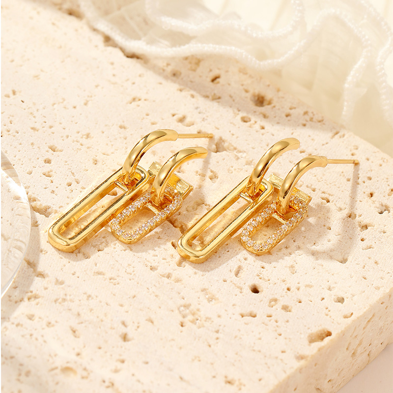Popular shinny white zircon special stud earrings