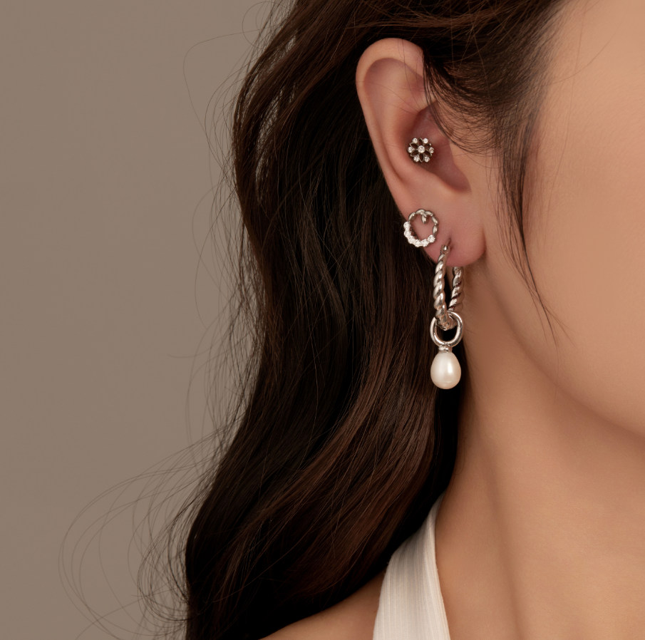 Titanium Zircon Studs Body Piercing Lip Jewelry Rings Helix Cartilage 