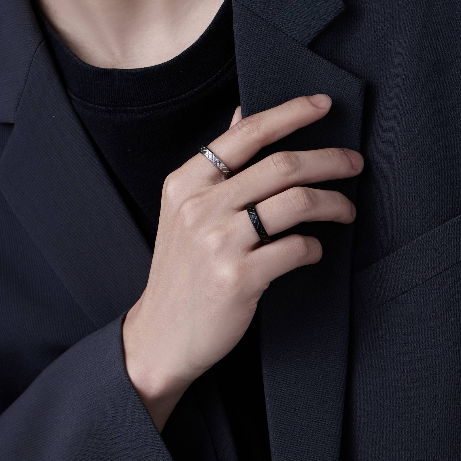 Simple Design Rhombic Pattern Men's Rings Black Plated Matte Titanium Rings For Couple